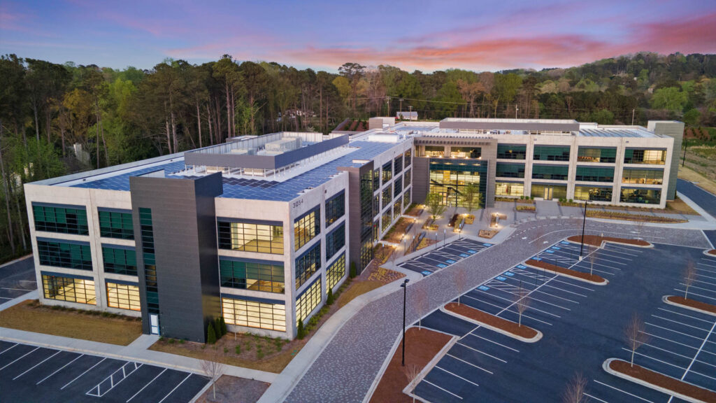 vanderlande_drone_karen images 2022 - 10 - atlanta's commercial photographer aerial drone photograph of vanderlande corporate headquarters in kennesaw, ga by architectural photographer karen images
