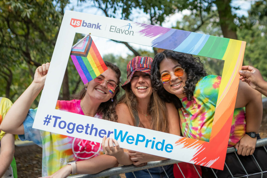042 us bank-elavon_atl pride parade_karen images 2022 - 297 - atlanta's commercial photographer