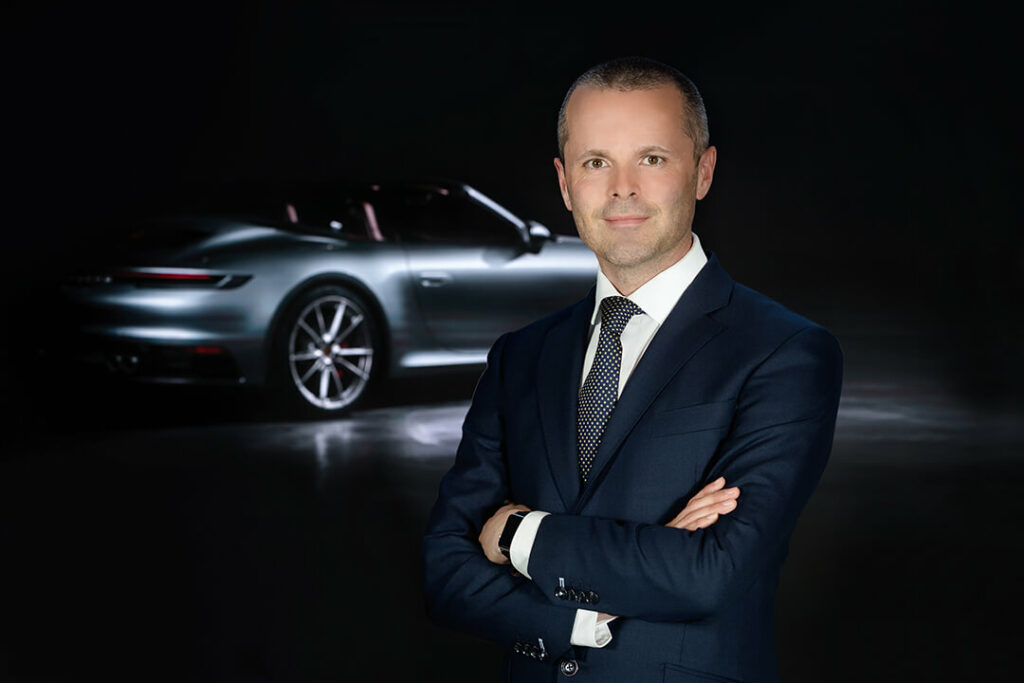 business_headshots_real estate photography_atlanta_karenimages 2020 - 05 - atlanta's commercial photographer sample image of a corporate headshot for executives at pcna following brand guidelines